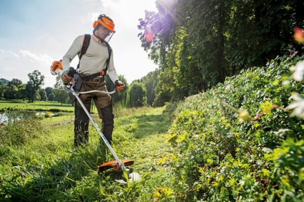 БЕНЗОКОСА STIHL FS 94 C-E
