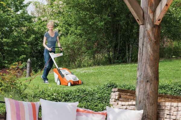 112186 ЭЛЕКТРИЧЕСКАЯ ГАЗОНОКОСИЛКА STIHL RME 339
