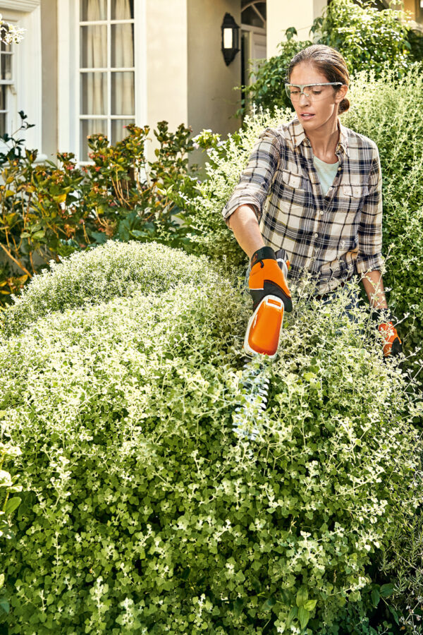 HS-HSA26-AW-002 АККУМУЛЯТОРНЫЕ МОТОНОЖНИЦЫ STIHL HSA 26